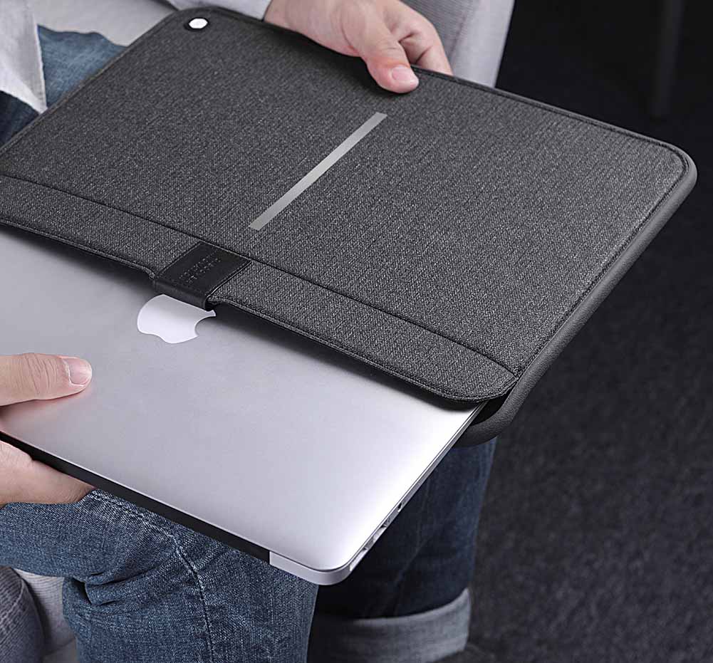 NILLKIN Classic Black Acme Sleeve For Apple MacBook 16